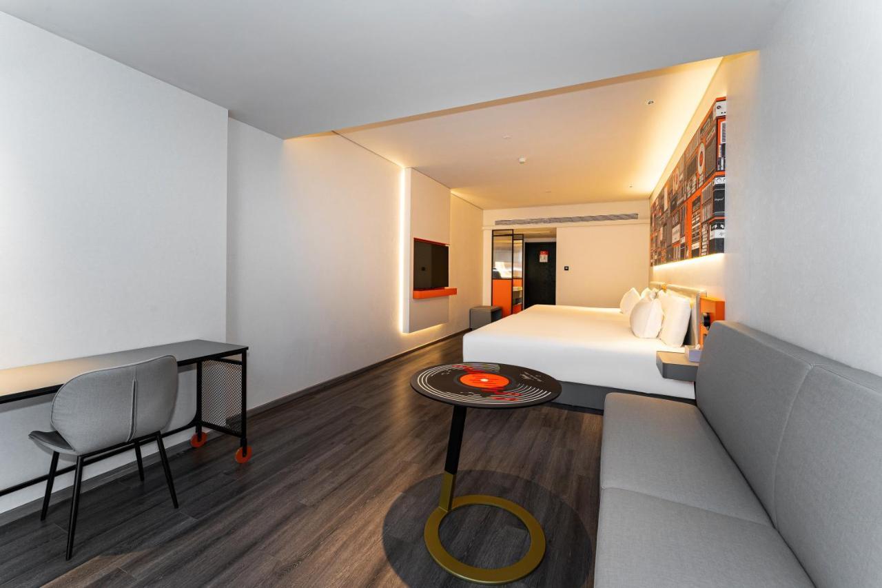 Ibis Styles Hotel - 260M From Guangji Street Subway Station Hszian Kültér fotó